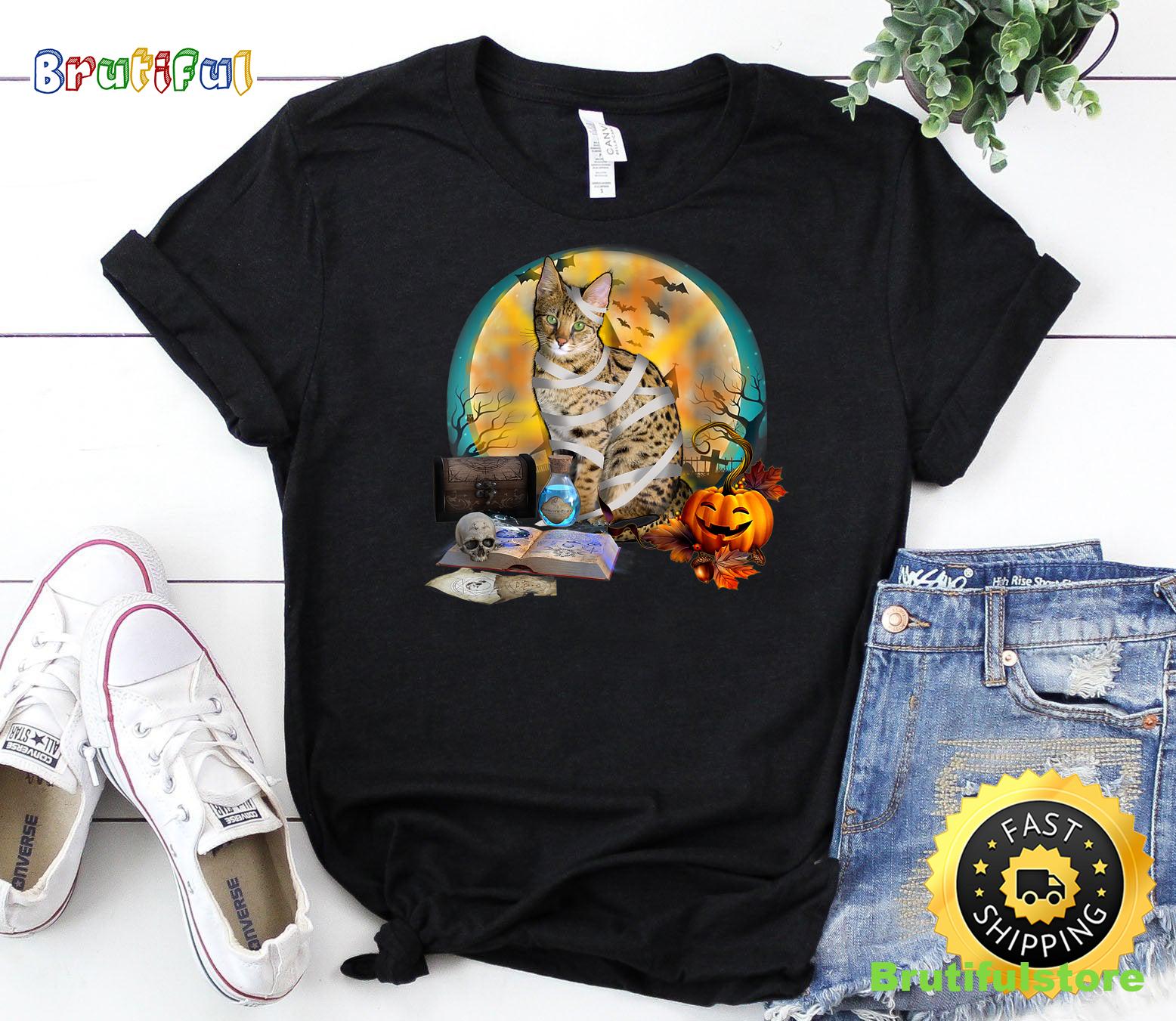 Happy Halloween Savannah Cat Halloween T Shirt