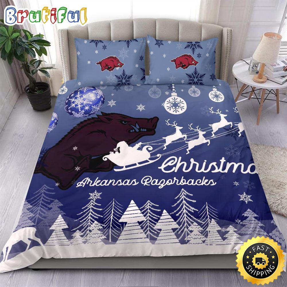 NCAA Arkansas Razorbacks Bedding Sets Santa Claus Sleigh And Reindeer Christmas Bedding Sets Quilt Bedding Sets 1 koi6ke