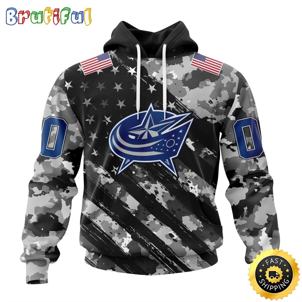 Personalized NHL Columbus Blue Jackets All Over Print 3D Hoodie Grey Camo Military Design And USA Flags On Shoulder Unisex Hoodie 1 u6bdft