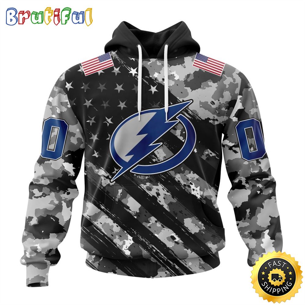Personalized NHL Tampa Bay Lightning All Over Print 3D Hoodie Grey Camo Military Design And USA Flags On Shoulder Unisex Hoodie 1 ytedxn