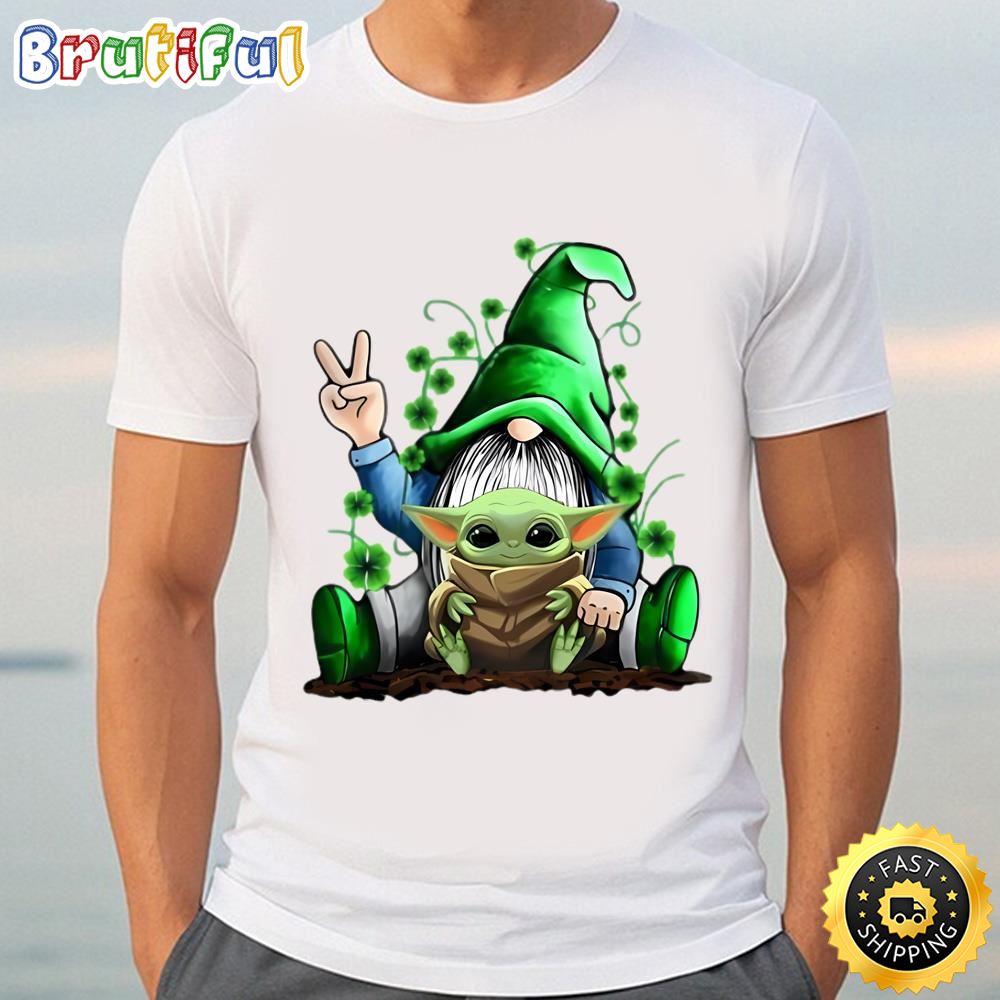 Nice Gnome Hug Baby Yoda Irish St. Patrick’s Day Shirt Tshirt