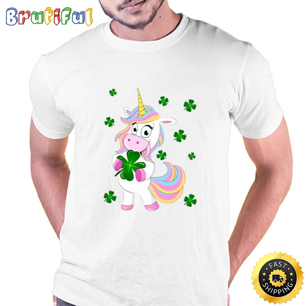 St Patrick’s Day Lucky Unicorn Holding a Four Leaf Clover T Shirt Tee