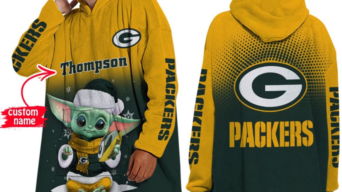 Personalized NFL Green Bay Packers Blanket Hoodie Baby Yoda Lover