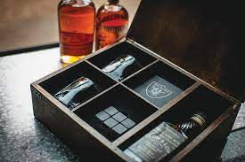 Las Vegas Raiders gift
