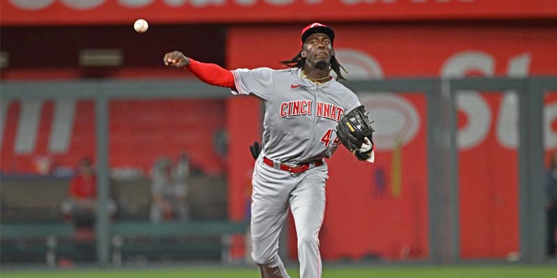 houston astros vs cincinnati reds a battle of titans 66f9293a5a905.jpg