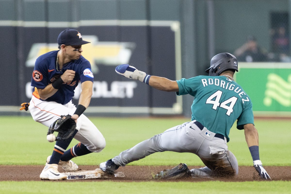 seattle mariners vs houston astros a clash of titans 66f9296cc059f.jpg