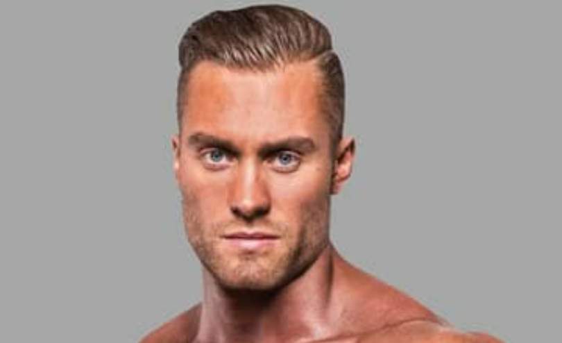 The Incredible 30-Inch Waist of Chris Bumstead Exploring the Physique of a Bodybuilding Legend