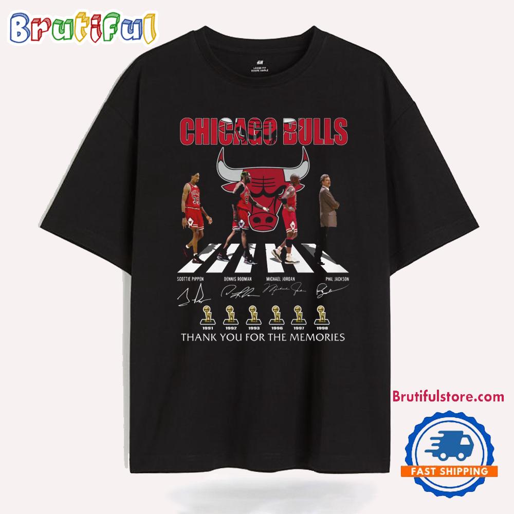 Chicago Bulls Go On The Road Team Graphics Design Vintage T Shirt