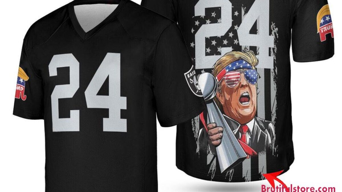 NFL Las Vegas Raiders x Donald Trump With Super Bowl Trophy