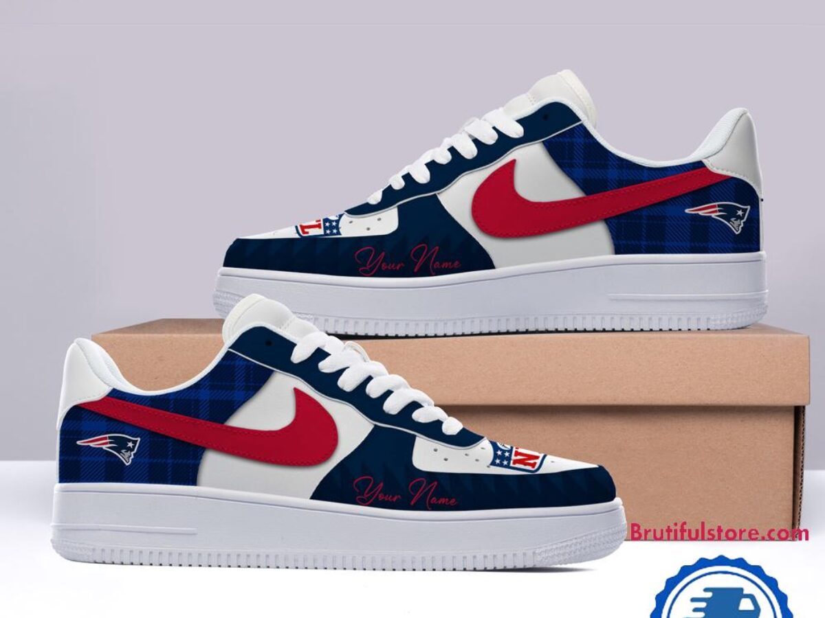 Patriots custom Air force ones Custom New England Patriots Air Force 1s! DM for prices on  main image 3