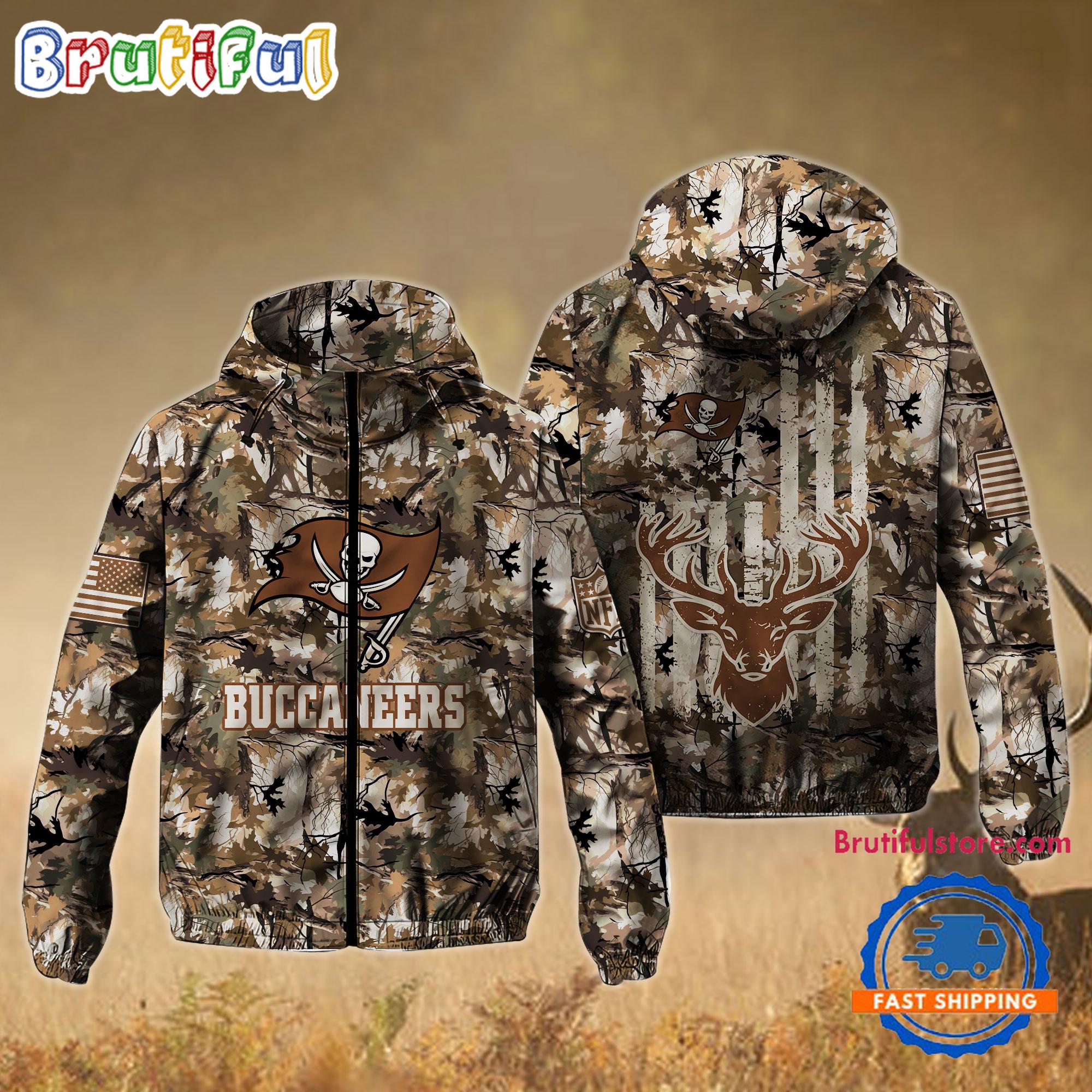 NFL Tampa Bay Buccaneers Football Camo Hunting Deer Windbreaker Outdoor Jacket
