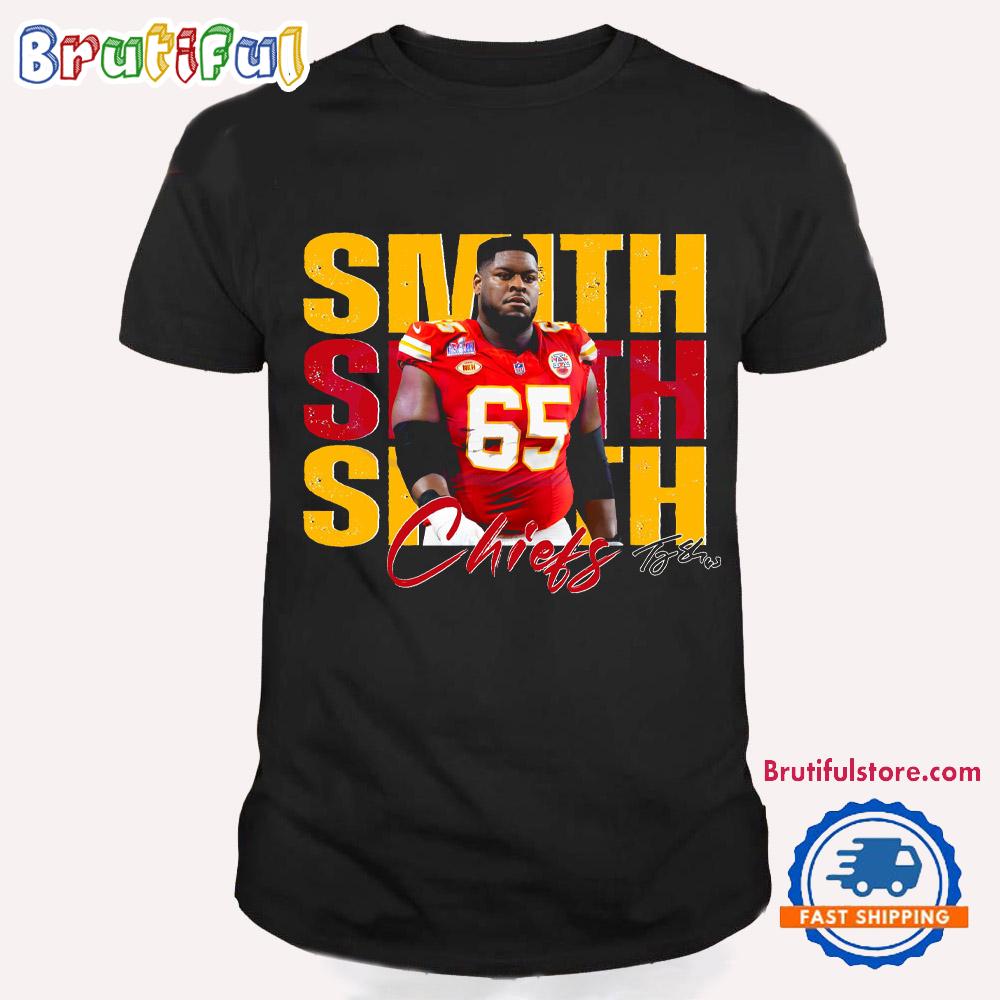Vintage Trey Smith 65 Kansas City Chiefs Football Players Super Bowl 2025 T Shirt
