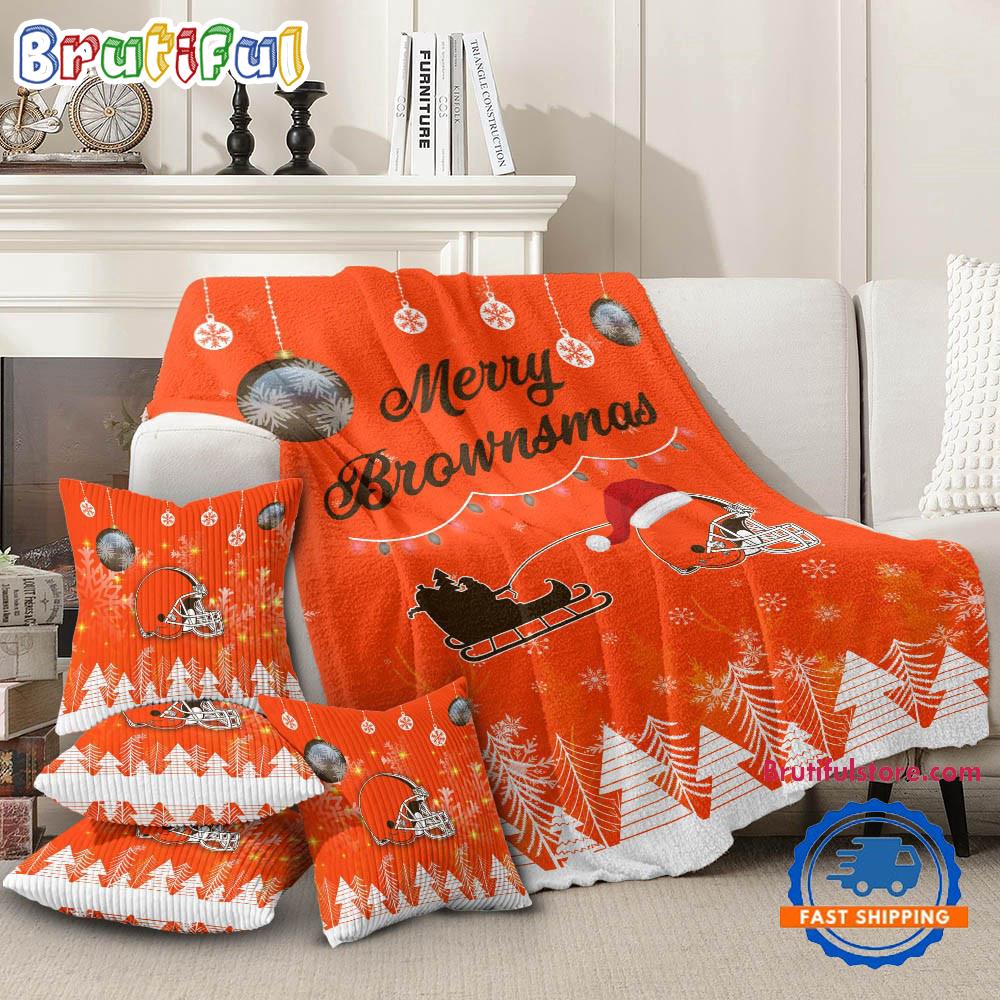 Cleveland Browns 2025 NFL Christmas Fleece Blanket, Football Limited Edition Blanket