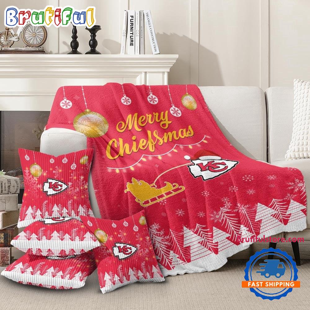 Kansas City Chiefs 2025 NFL Christmas Fleece Blanket, Football Limited Edition Blanket