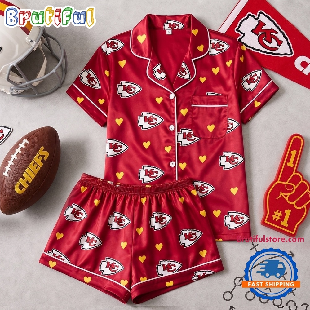 Kansas City Chiefs NFL Logo Team Love Satin Short Sleeve Pajamas Set Kansas City Chiefs NFL Logo Team Love Satin Short Sleeve Pajamas Set